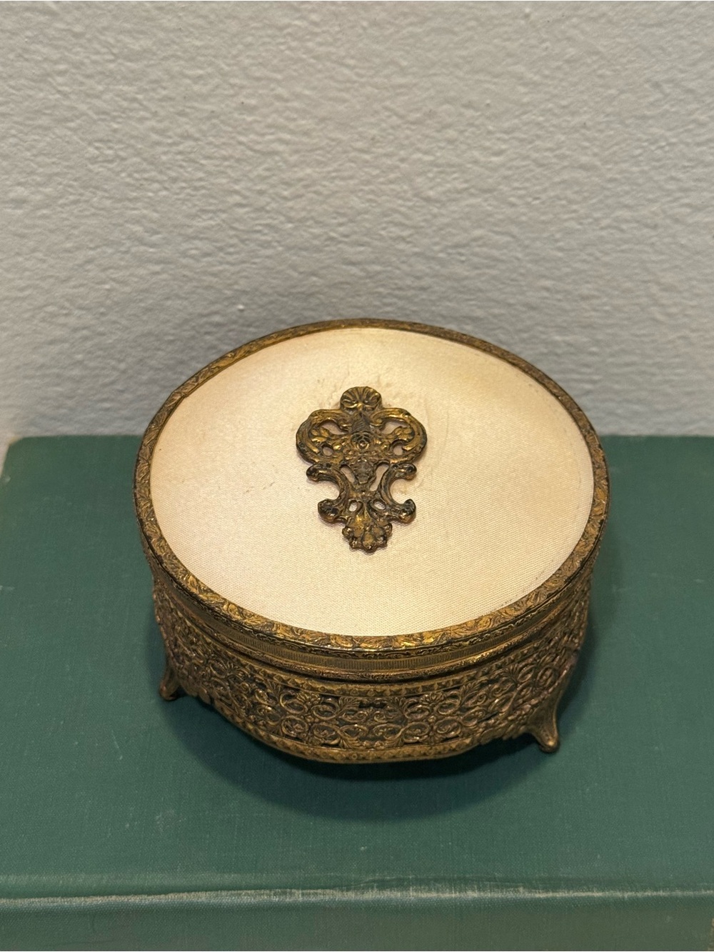 Vintage Gold Tone Ormolu Filigree Crystal Innlet Vanity Dish, Jewelry Box
